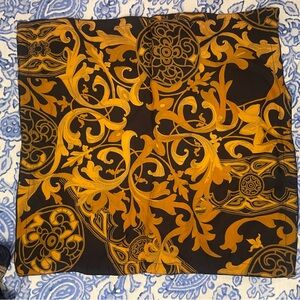 Elegant Black and Gold Patterned pocket square